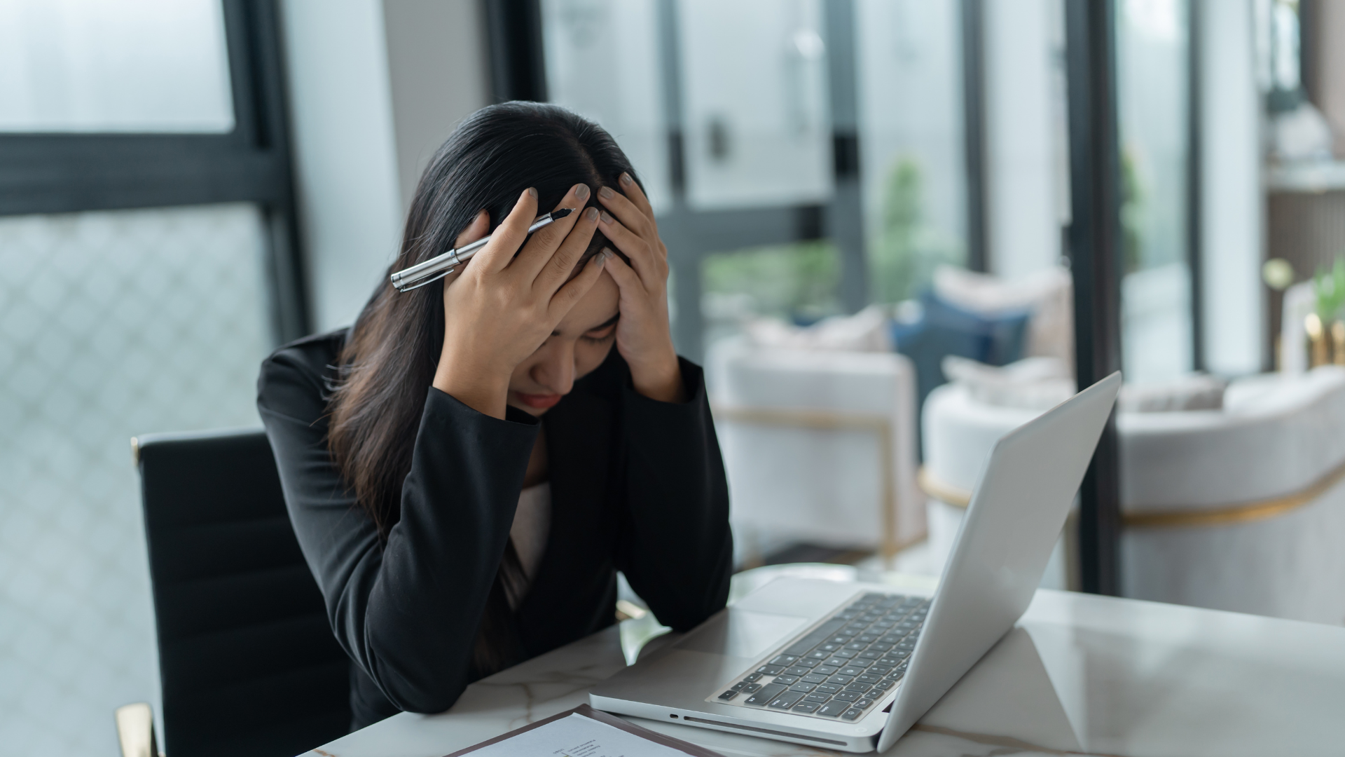 Comment reconnaître les signes du burn-out (et commencer à respirer à nouveau)